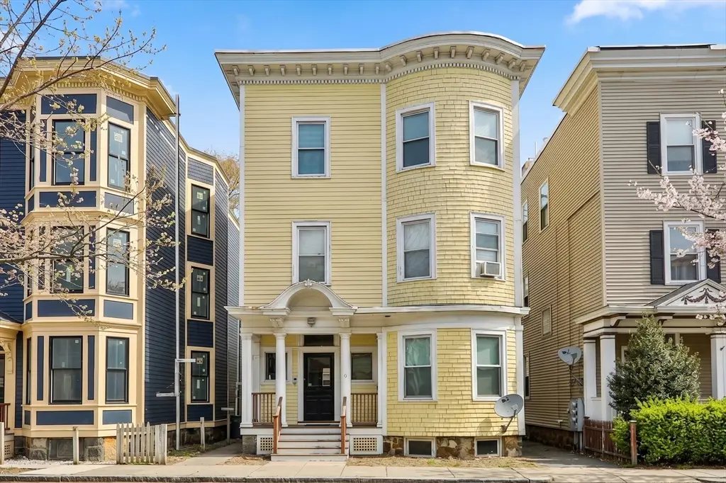 9 Bellflower #C, Boston, MA 02125 - #1