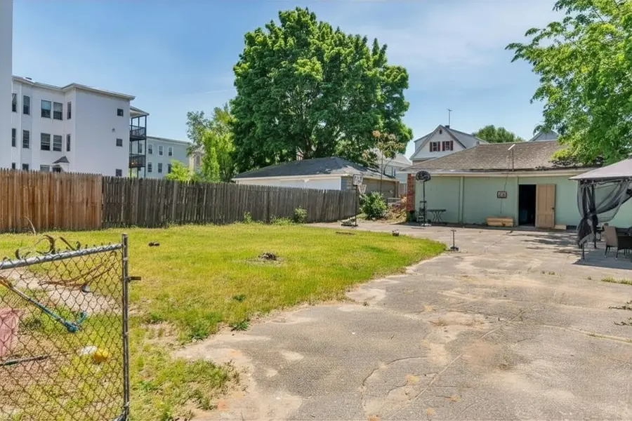 191 Farnham St, Lawrence, MA 01843 - #2
