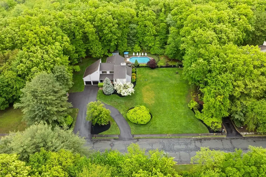 14 Appleblossom Ln, Easton, MA 02375 - #2