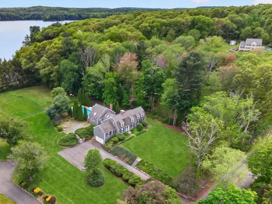 57 Center St, Groveland, MA 01834 - #2