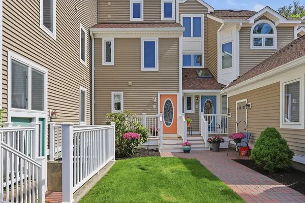60 Pointe Rok Drive #60, Worcester, MA 01604