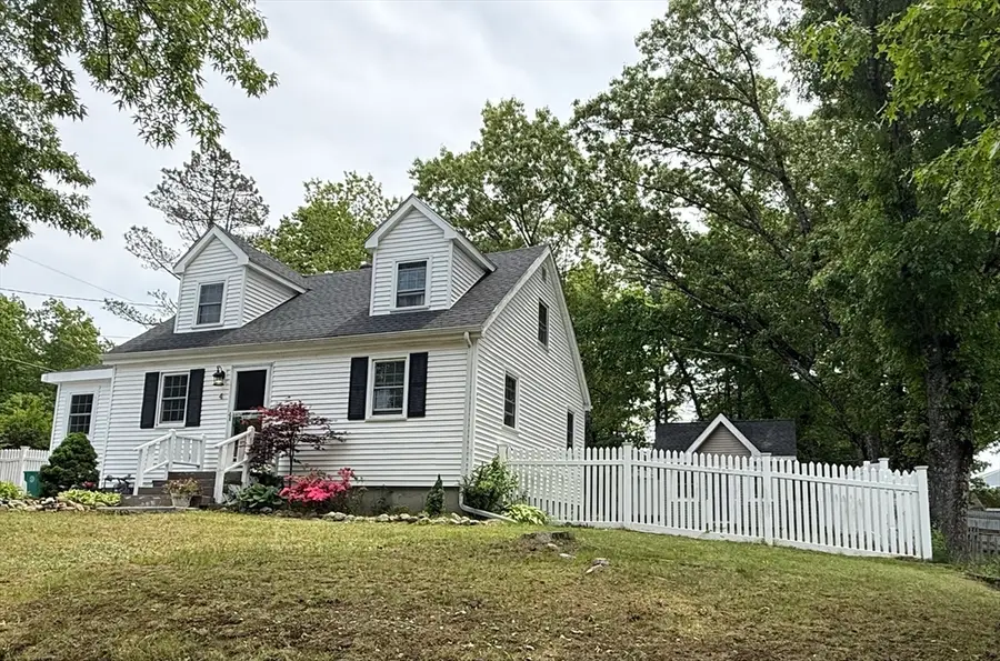 4 Robin Rd, Billerica, MA 01821 - #2