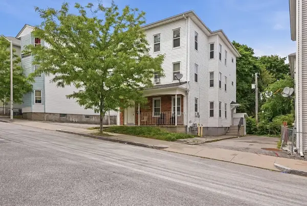 31 Aetna Street, Worcester, MA 01604