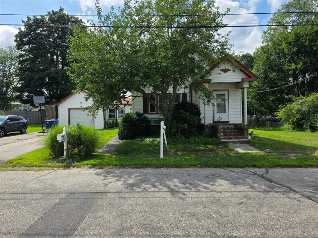 20 Foch Ave, Seekonk, MA 02771 - #1
