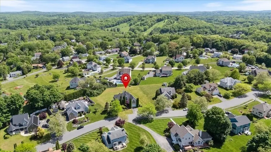 10 Valleyview Farm Rd, Haverhill, MA 01835 - #3