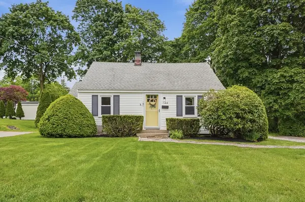 144 Holden Street, Worcester, MA 01606