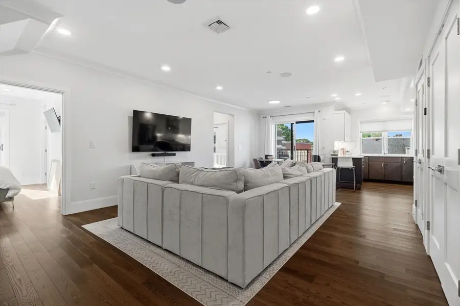 10-14 Sydney St #8, Boston, MA 02125 - #3