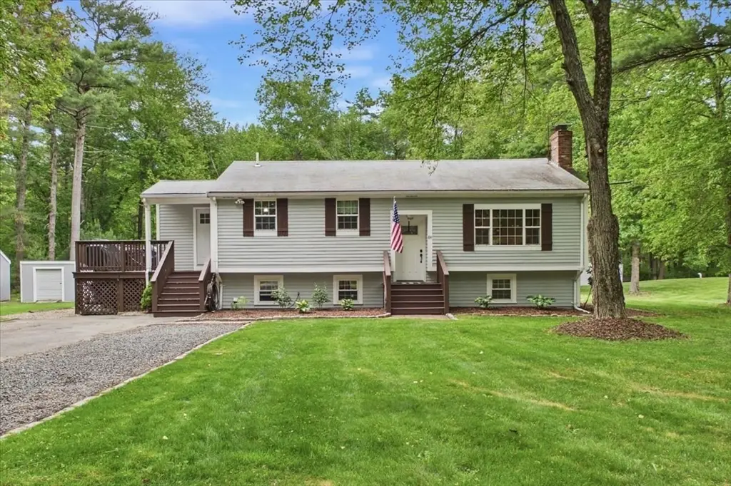 84 Seekell St, East Taunton, MA 02718 - #1