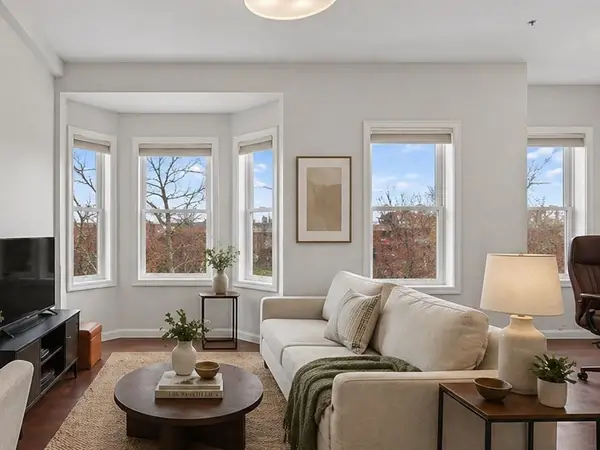 256 Bremen Street #PH, Boston, MA 02128