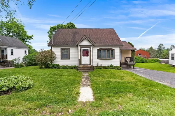 97 Pleasant St, Spencer, MA 01562