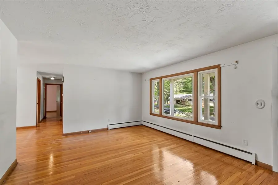 12 Abbott Lane, Chelmsford, MA 01824 - #3