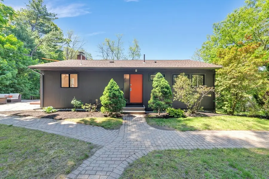 552 Concord Ave, Lexington, MA 02421 - #3