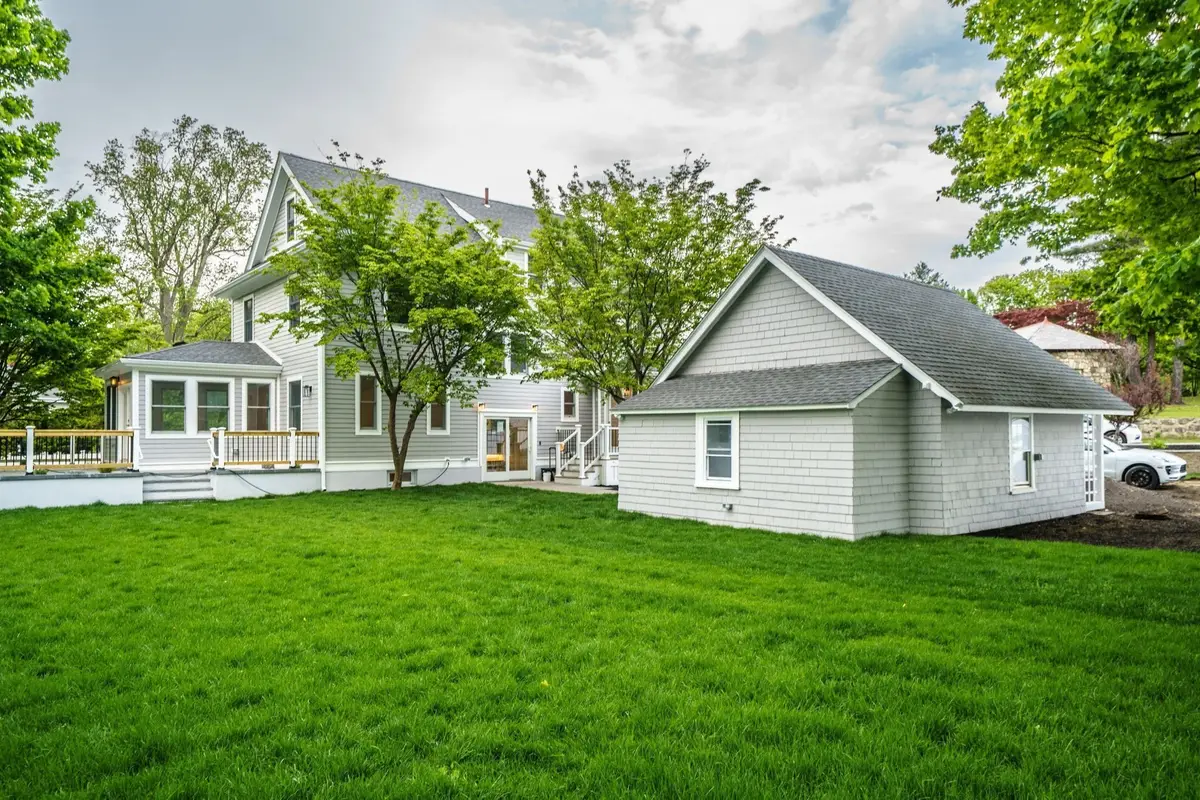 37 Oakland St, Wellesley, MA 02481 - #1