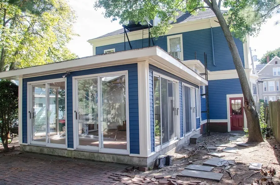 24 Cherry St, Lynn, MA 01902 - #3