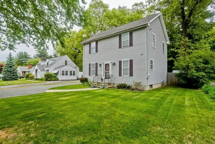 679 Parker St, Springfield, MA 01129 - #3