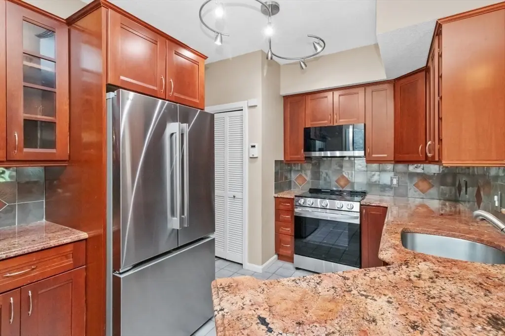49 Bradford Commons Ln #49, Braintree, MA 02184 - #1