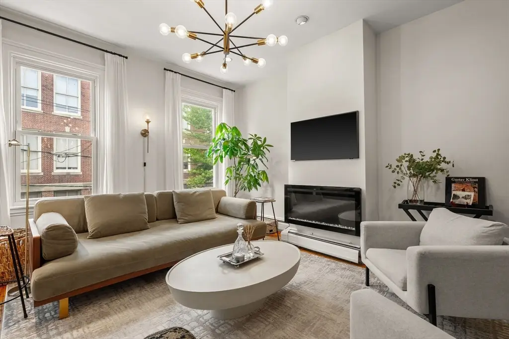 19 Walker St, Boston, MA 02129 - #1