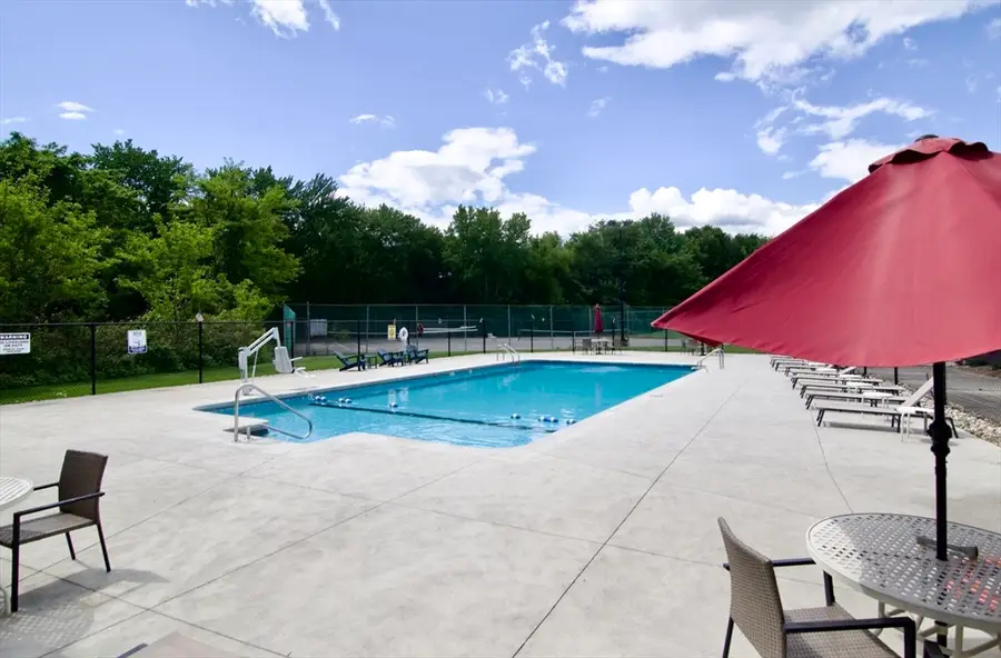 264 Nassau Drive #264, Springfield, MA 01129 - #2
