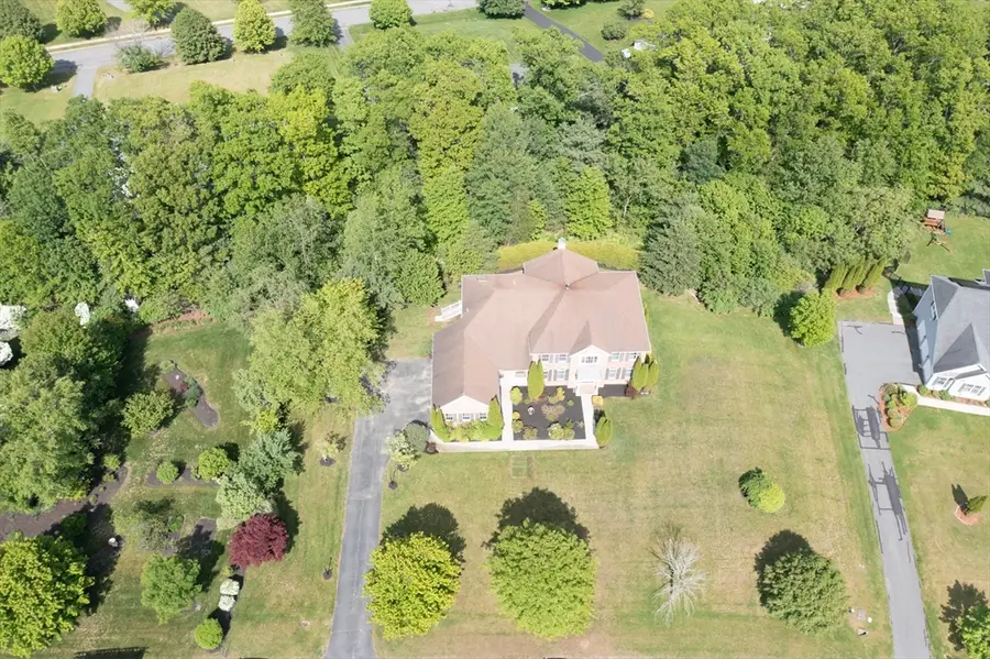 10 Valley View Dr, North Grafton, MA 01536 - #3