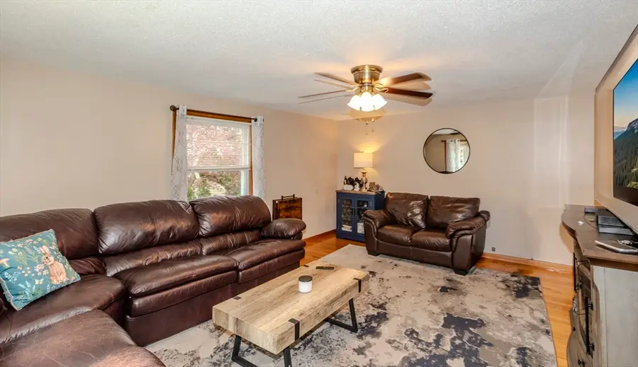 68 Brookside Ave, North Providence, RI 02911 - #3