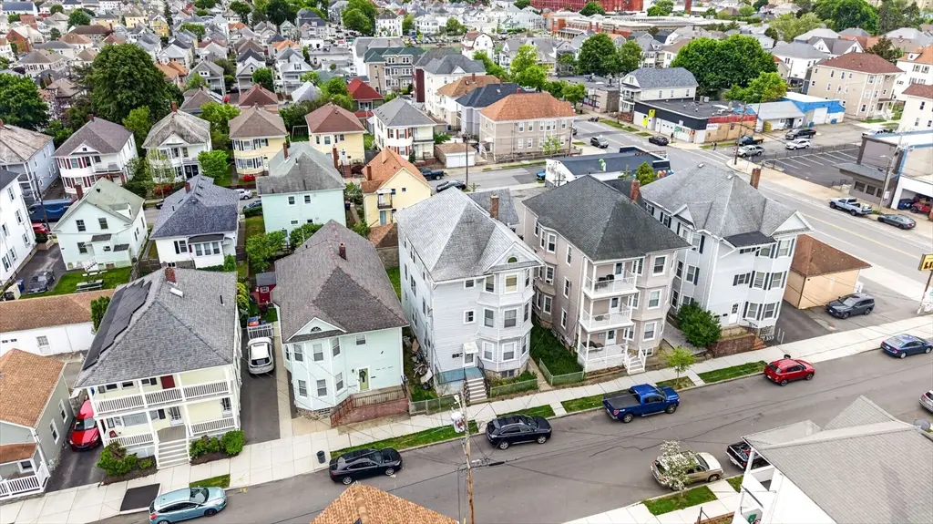 166 Clifford St, New Bedford, MA 02745 - #1