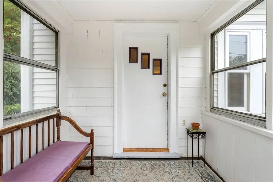 27 Governor Rd, Arlington, MA 02474 - #3