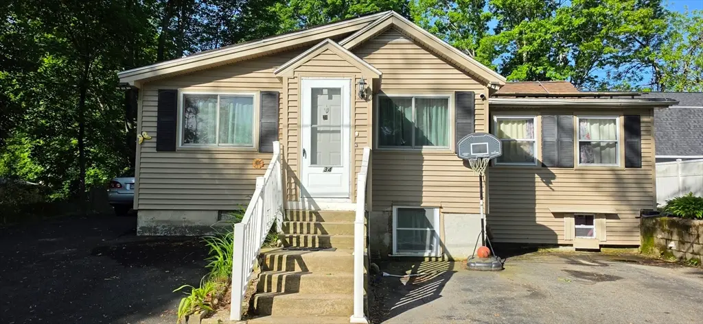 34 Hatch St, Haverhill, MA 01832 - #1