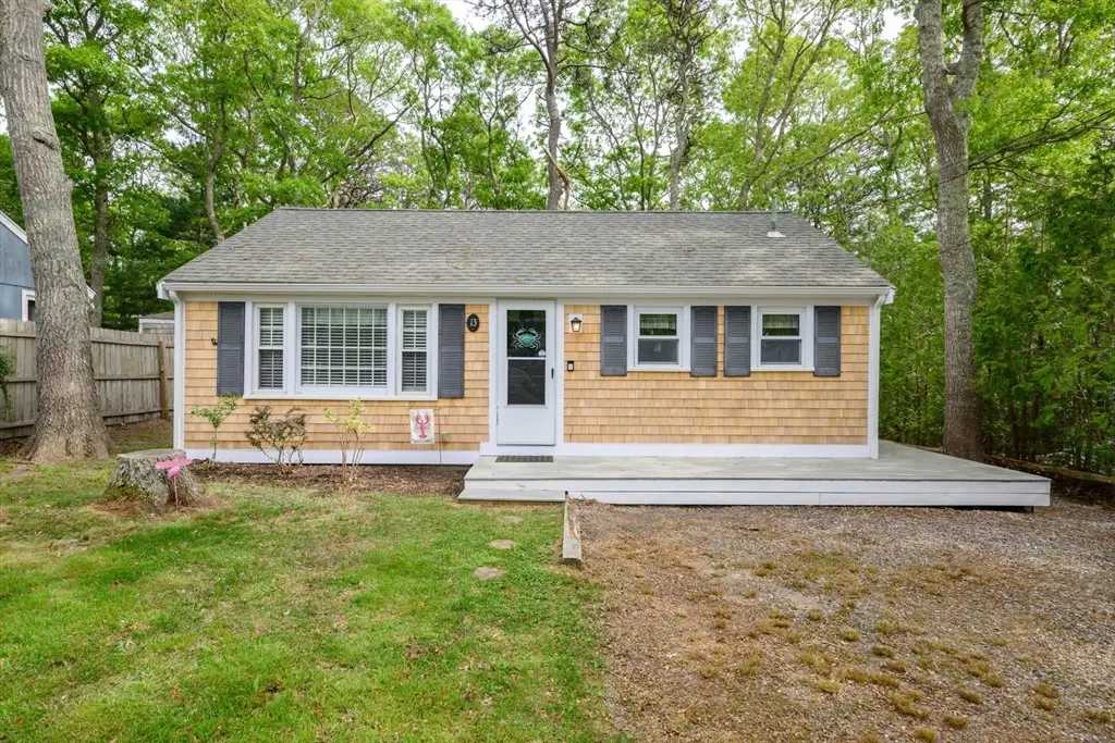 13 Coach House Ln, Dennis, MA 02660 - #1