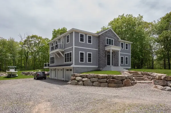 3 Toronto Ave, Gloucester, MA 01930
