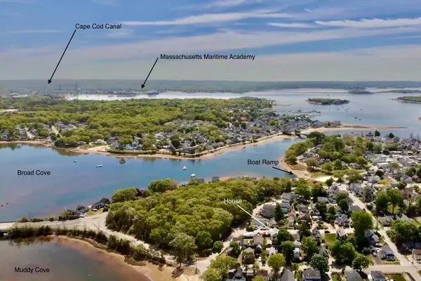 50 Highland Ave, Wareham, MA 02558