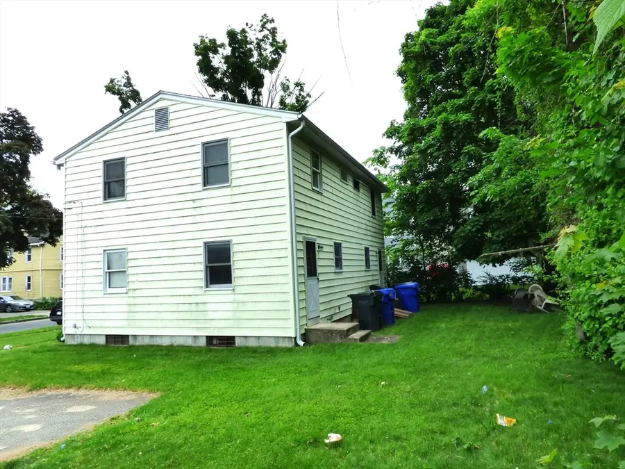 26-28 Daniel St, Springfield, MA 01151 - #3