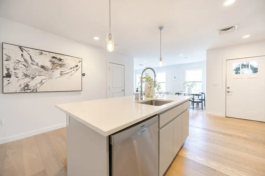 16 Boardman St #105, Boston, MA 02128 - #2