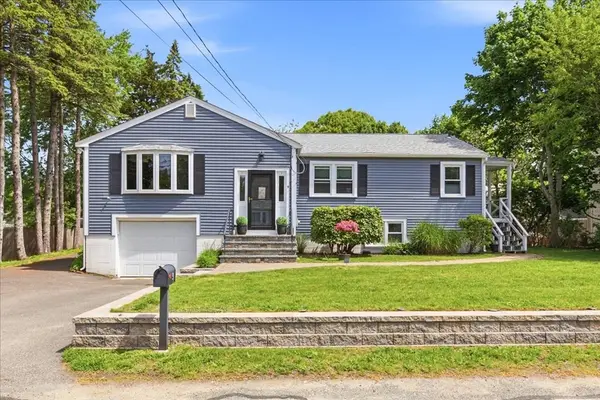 9 Cushing Dr, Plymouth, MA 02360
