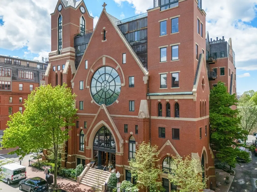 2 Clarendon St #302, Boston, MA 02116 - #1