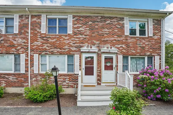 20 Douglas Dr #20, East Bridgewater, MA 02333