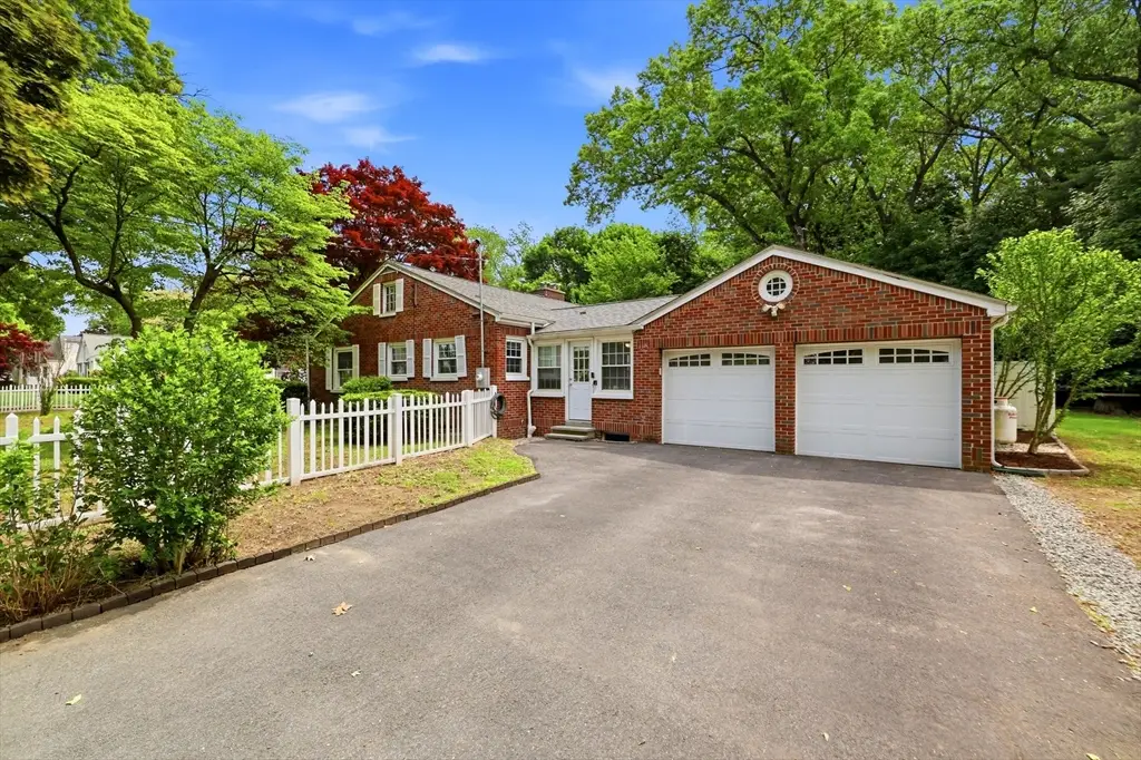 130 Connecticut Ave, Springfield, MA 01104 - #1