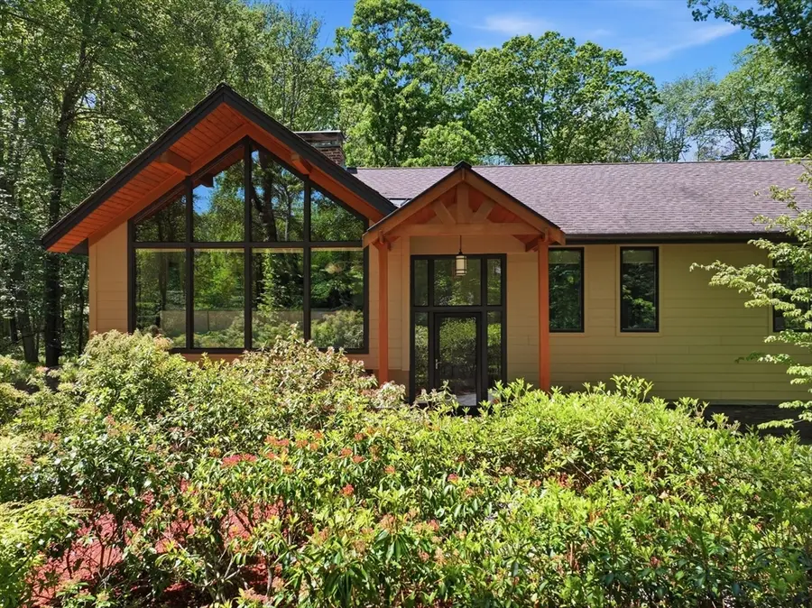 26 Dennis Circle, Northborough, MA 01532 - #2