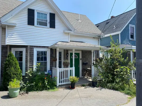 8 May St, Beverly, MA 01915