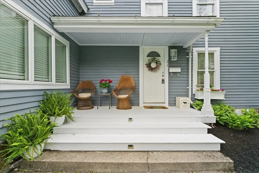 24 Cedar St, Westborough, MA 01581 - #2