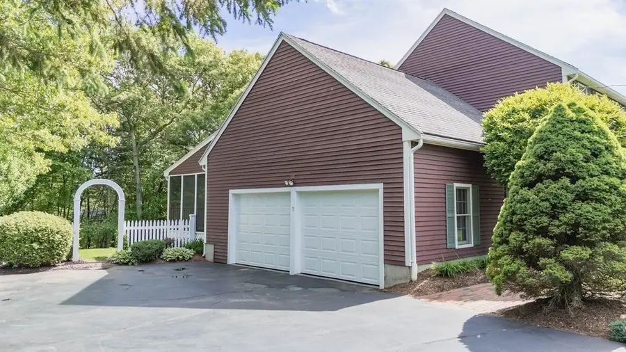 7 Tina Rd, Milford, MA 01757 - #3