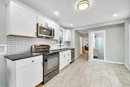 108 Marble St, Springfield, MA 01105 - #3