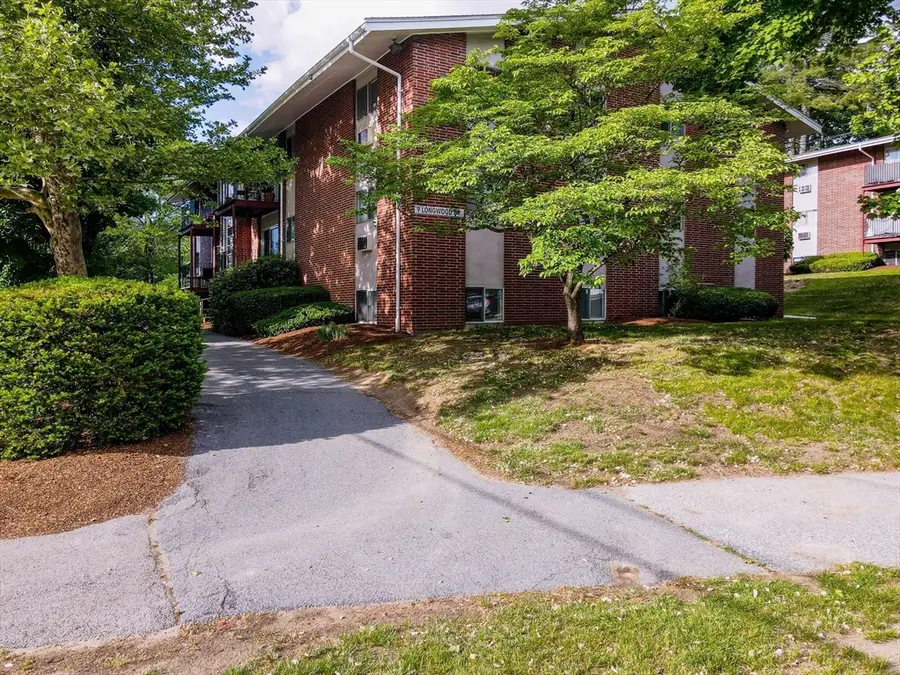 9 Longwood Dr #1, Andover, MA 01810 - #2