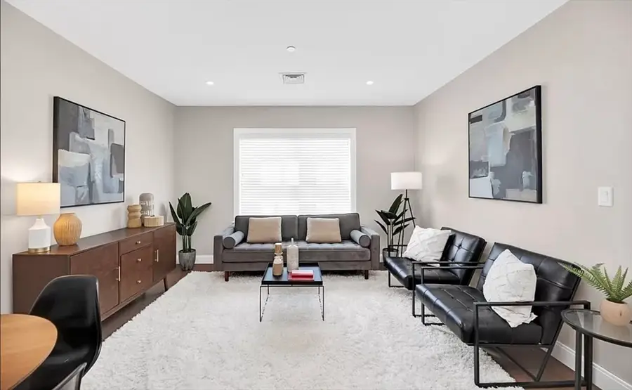 425 Lagrange St #210, Boston, MA 02132 - #2