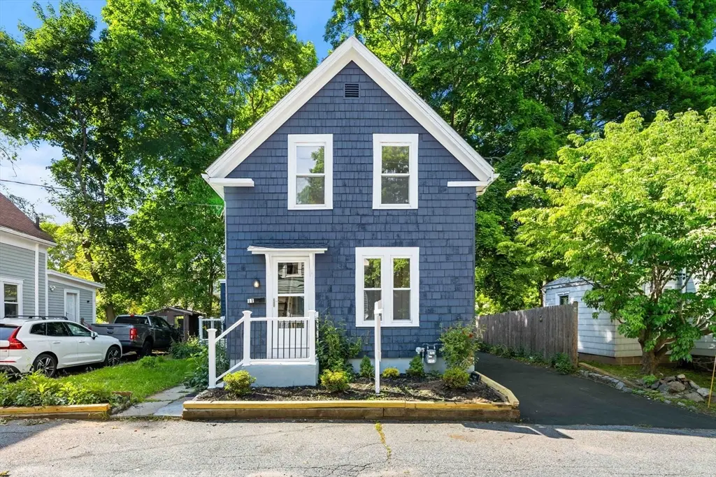 11 Central, Merrimac, MA 01860 - #1