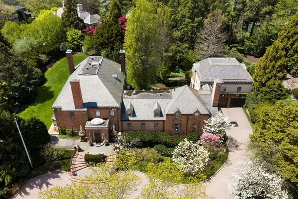 40 Singletree Rd, Brookline, MA 02467