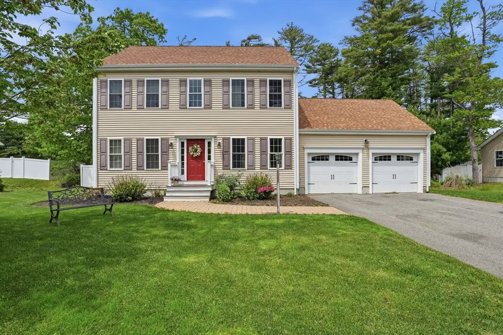 7 Whispering Pines Dr, Plymouth, MA 02360 - #1