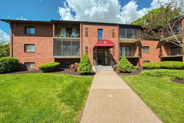 221 Oak St #12-15, Brockton, MA 02301