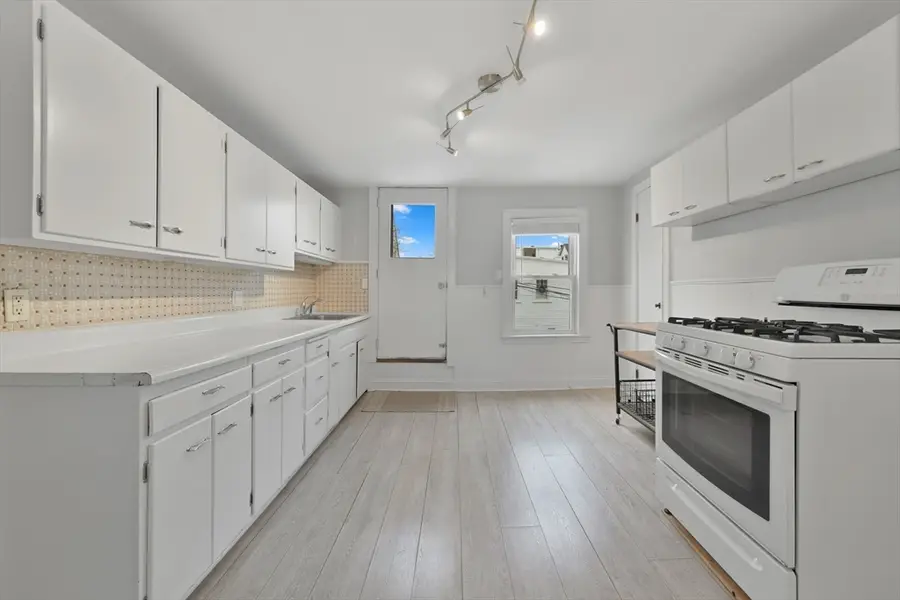 29 Green St, Boston, MA 02129 - #2