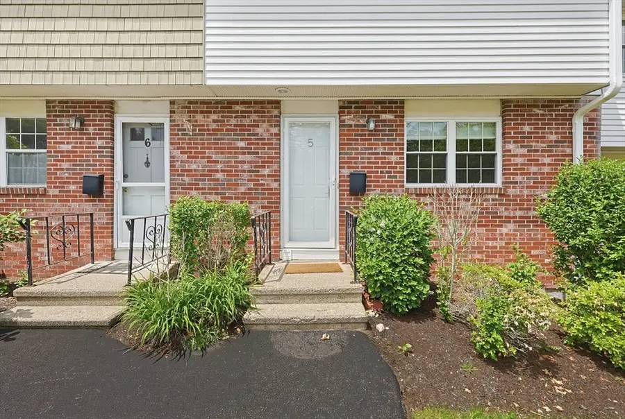 5 Bayberry Circle #5, Millis, MA 02054 - #2