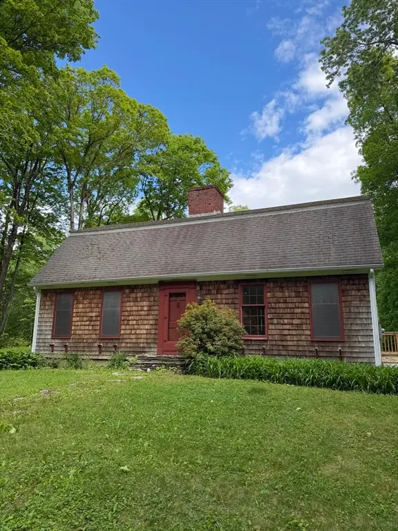 16 Flint Rd, Oakham, MA 01068